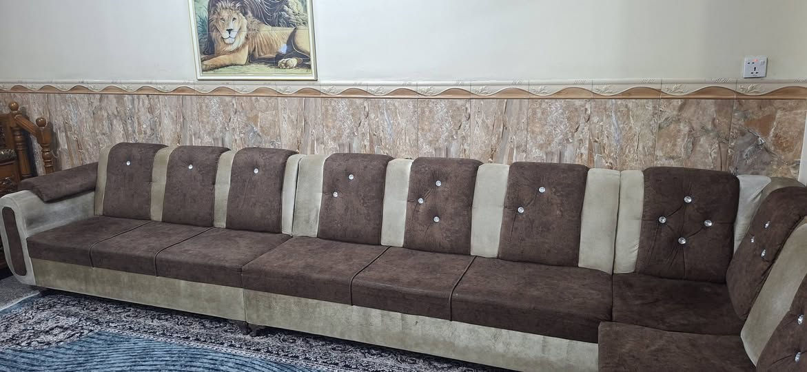 نفقات للبيع ٨ قطع للاستفسار اتصال على الرقم ***********
