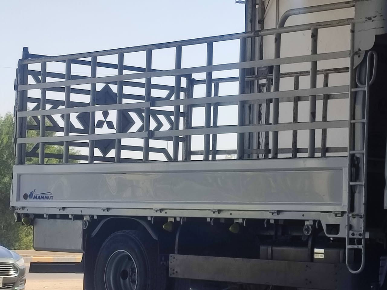 بدي كنتر كامل فرشه جنبات تانكي صندوق محجر بوري طول 4.5   الاتصال ***********
