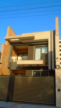 يتوفر دار حديث للبيع درجة أولى فول مواصفات مساحة  ٢١٠م واجهة ٧م نزال ٣...