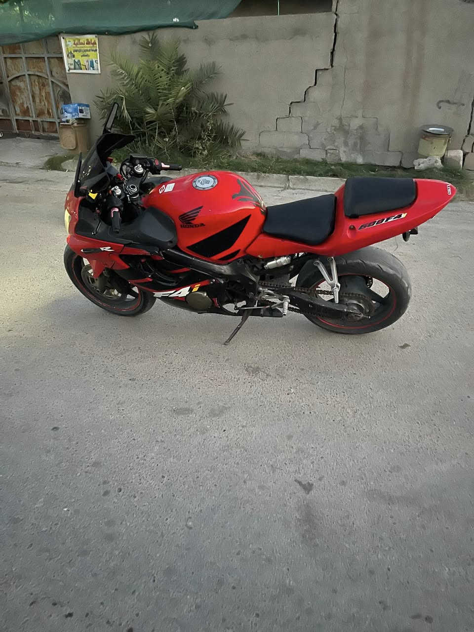افوراي للبيع مكينة مفتوحه حماوه انسه نكره بكل وكت سعرها 17 مكاني زعفرانيه
‭***********‬ اتصال

‪+964 775 387 8396‬ واتساب
