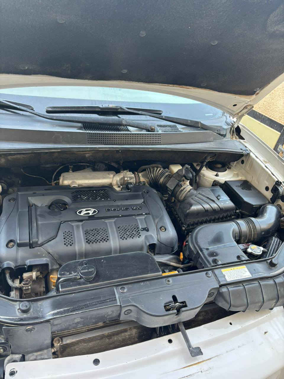 توسان موديل ٢٠٠٨مكفوله سونار مرفوقا بل الصور مكاني سماوة بسمي رقم انكليزي محرك ٢٠٠٠خليجي***********والخاص مفتوح والسعر ١١٠
