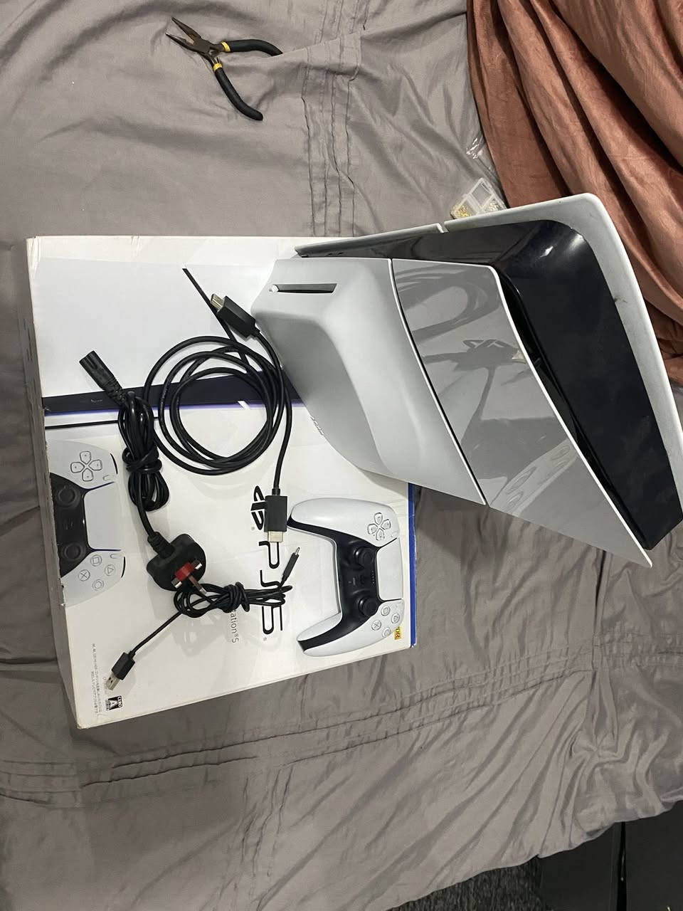 650الف
ياباني 
***********
مكاني بغداد
