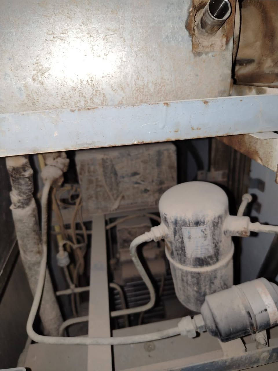 السلام عليكم
مكاين شغالات وحده بيها وجه نقص وسجاجين والثانية كاملة اريد ابيعهن ادوات شرط كلشي بيهن شغال رايدهن بسعر مناسب


**إذا كنت صاحب هذا الإعلان وتريد حذفه لأي سبب، رجاءا أرسل رسالة إلى الدعم الفني**