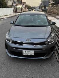 للبيع كيا ريو ٢٠١٩ وارد امريكي .   المواصفات ⚙️ :  ١- فئة النص فول .  ...