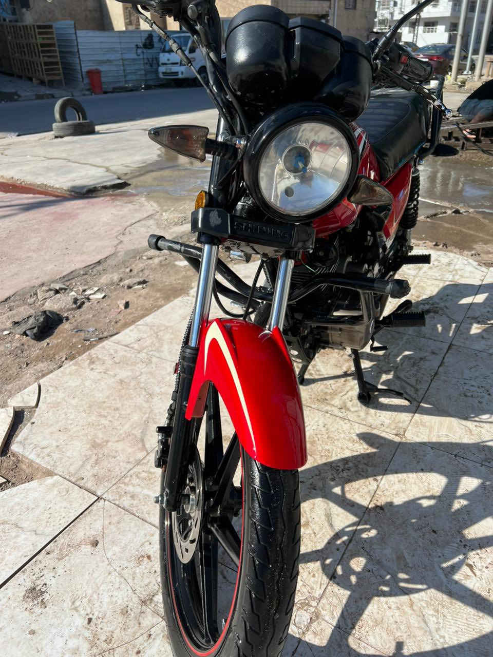 دراجه شاينك موديل 23 مرقم لوحه وسنويه نكليزي بسمي تحويل مباشر مكفوله كامله ماعازه شي فقط قمجي كيلو متر عنواني بغداد المشتل 
السعر 1750 وبيه مجال ***********
