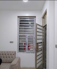 بيت للايجار🏠 بناء حديث 100متر طابق ثاني باب ودرج معزولات  يحتوي على مط...