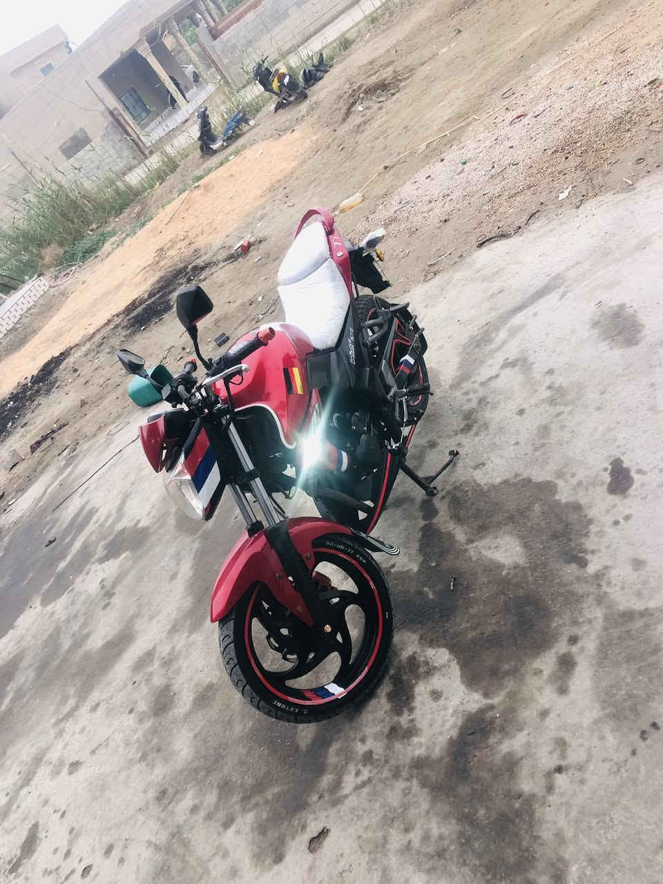 سلام عليكم دراجه سايم بطح  دراجه ١٩لموديل كامله من كلشي شغل وطلع لسعر  ٨أوراق بي مجال لشراي***********
