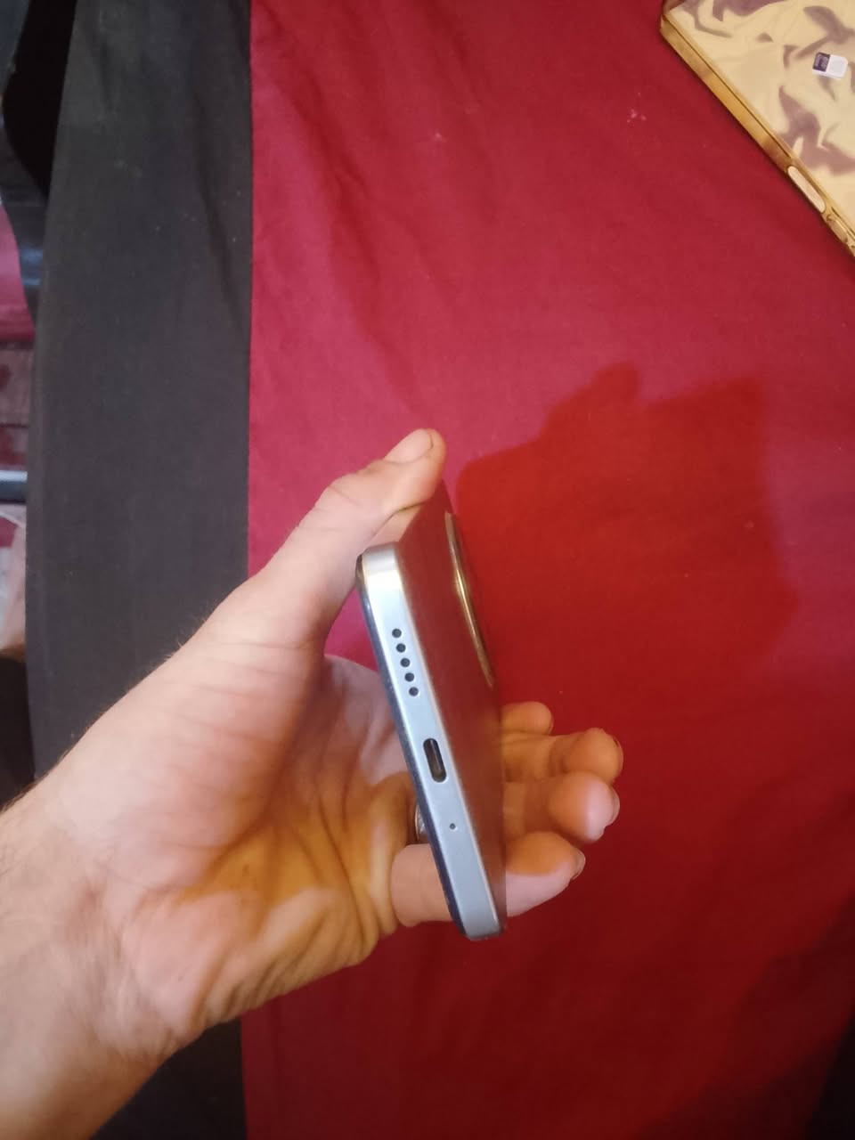 سلام عليكم شلونكم حبايب جهاز جديد مصار شهر من اخته بس محتاج وريد ابيعه ومانت الله جهاز جديد ذاكره 256جهاز يخبل 
سعر 150وبي مجال قليل ***********
