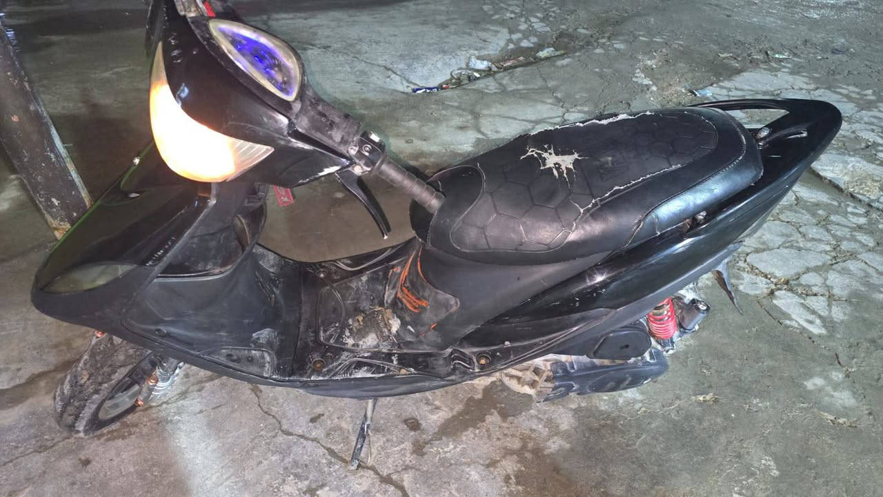 سلام عليكم ماكس البيع بوشه 49 كهربائيات كله شغاله سعر   450 ***********
