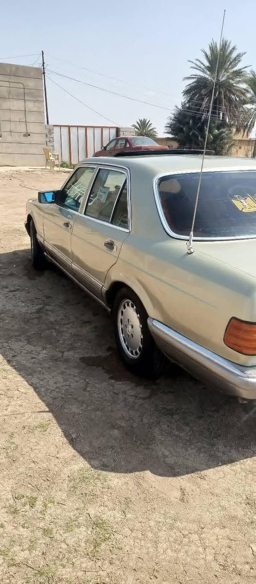 مارسدس جامبو موديل ٨١محدثه شكل٩١
رقم كربلاء مشروع وطني تحويل مباشر 
محرك وكير بطه لاتبخير ولاتنقيص 
مصبوغه عام للجماليه فقط بدون حادث
قواعد دبل سليمه بلادي 
دوشمه جديده
السعر ب ٤٤ بيها مجال 
مكاني بغداد المحموديه 
***********
