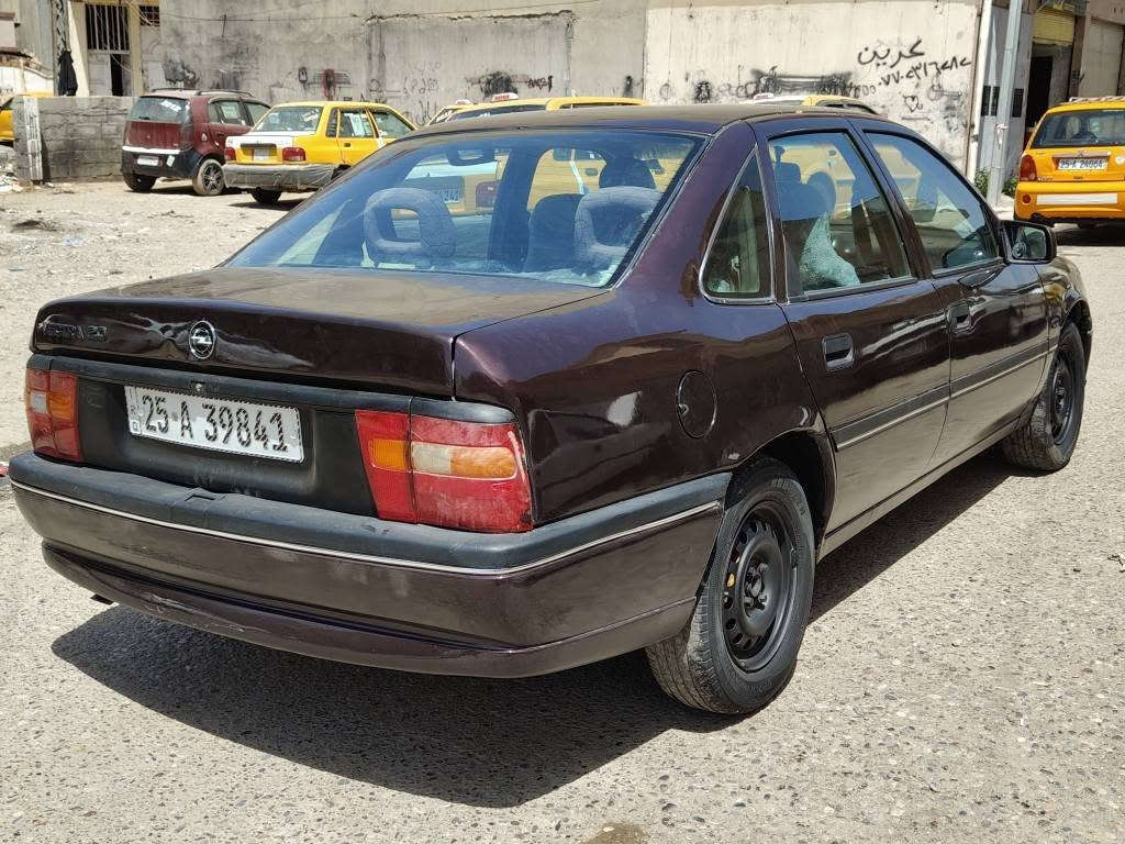 اوبل فكترا موديل 1993 حجم 20 كير عادي سقف سلايت قفل مركزي سنويا لغايه 2030 باسمنه رقم جديد هزه جديد كوبون بانزين موجود كير محرك صدر كهربائيات كله شغاله ولا شرط سياره صبغ عام للجماليه بدون ضربه سياره جاهز من كل شي سعر 37 شراي خابر على رقم ***********. كركوك, العراق
