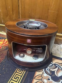 جولة /صوبة ياباني المنشأ اصلية نظافة مية بالمية لون صاجي مميز سعرها ٩٥...