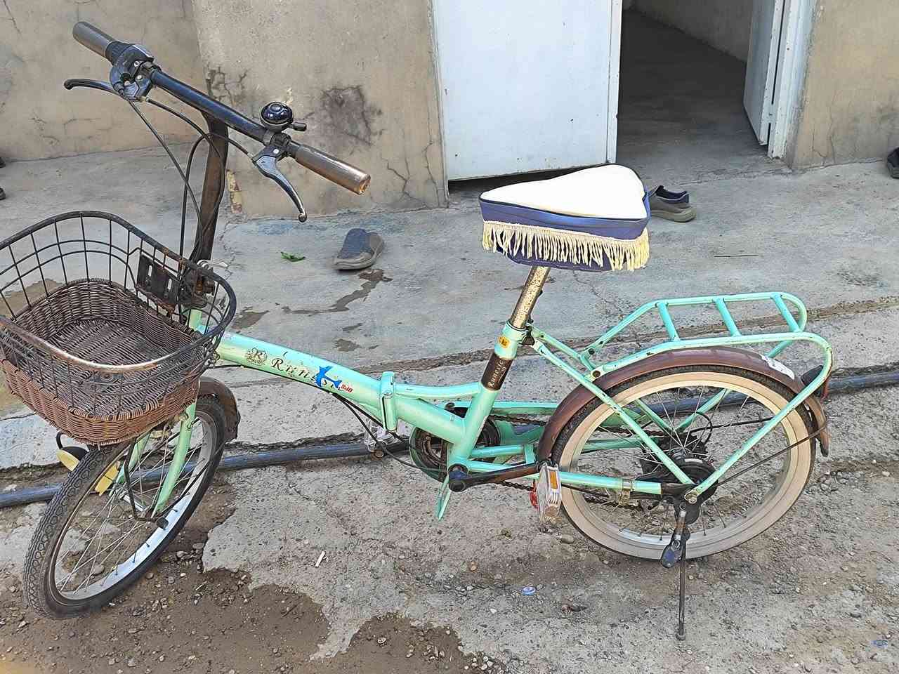با يسكل للبيع جديد اي شي مابي سكان تايرات عكرب كير تبديل ابركات دينمو زنجيل  لشه كله نضيفه الاتصال ***********
