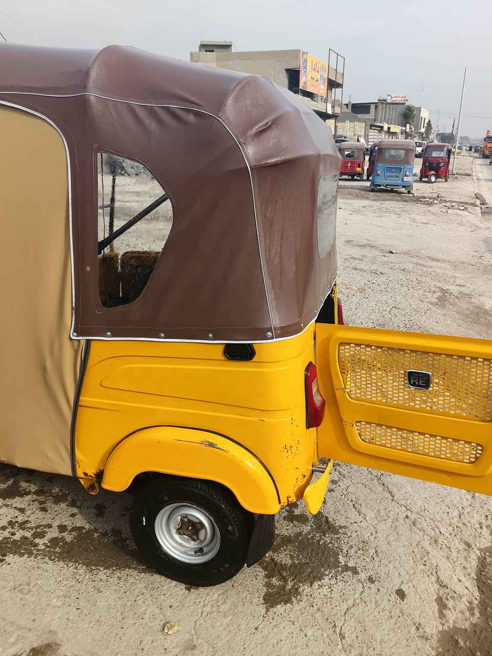 سلام عليكم تكتك 2021 البيع كلمه على اربع وعشرين حبايه تكتك كبل الشارع السعر 7000 المكان بغداد حي البتول  ***********/*********** وهذه رقمية الثير بي وتساب
