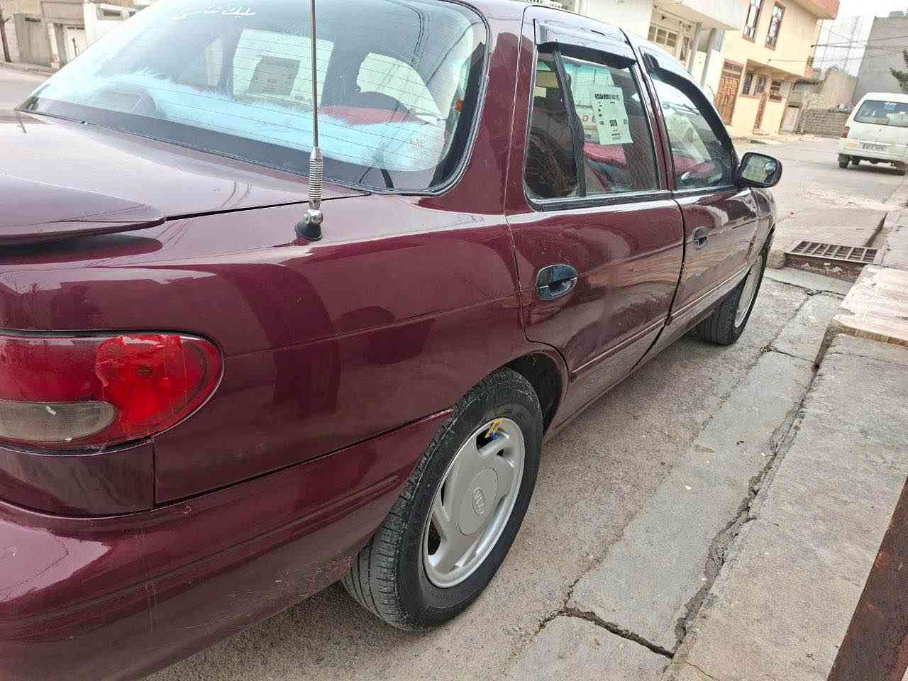 سه ره تا به ناوي خوا
بؤ فرؤشتن 
كيا سيڤيا
ئارم پلاستيك سلئماني
٨وبه خ
بئ ده عم بئ لئدران 
بئ خايس 
هه موو گياني به شه رت له سه ر بيلادي
ته بريد ساردوو گه رم به شه رت
سعري ٣٢معامه له يه كي كه م
هي من نيه تيل بؤ خاوه ني بكه 
*********** Singapore
