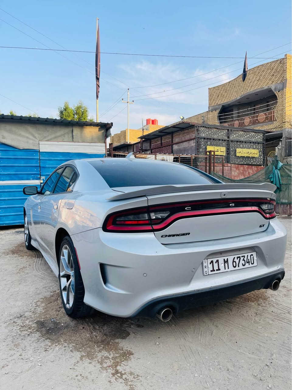 السلام عليكم
جارجر جيتي موديل 21 مرمز 22
مرقم بغداد
كفاله صبغ وتبديل عده الدعاميه الاماميه
ماشيه 87
السياره جديده 
مكانها الناصريه
سعرها 200 او مراوس
*********** Singapore
