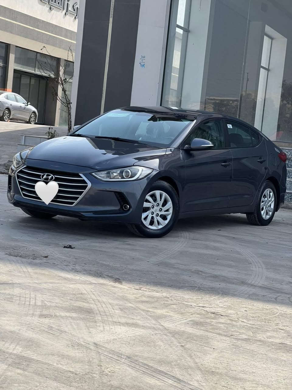 السلام عليكم
النتره موديل 2017. خليجي 
بيه بوند صبغ وجاملغين  كلير
كير ومحرك شرط 
تايرات 4 جدد +وياله جدد 
عنواني  القياره
السعر انصل وتدلل
رقمي ***********
