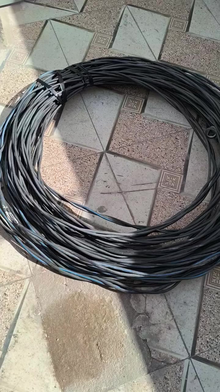 متاح ***********
