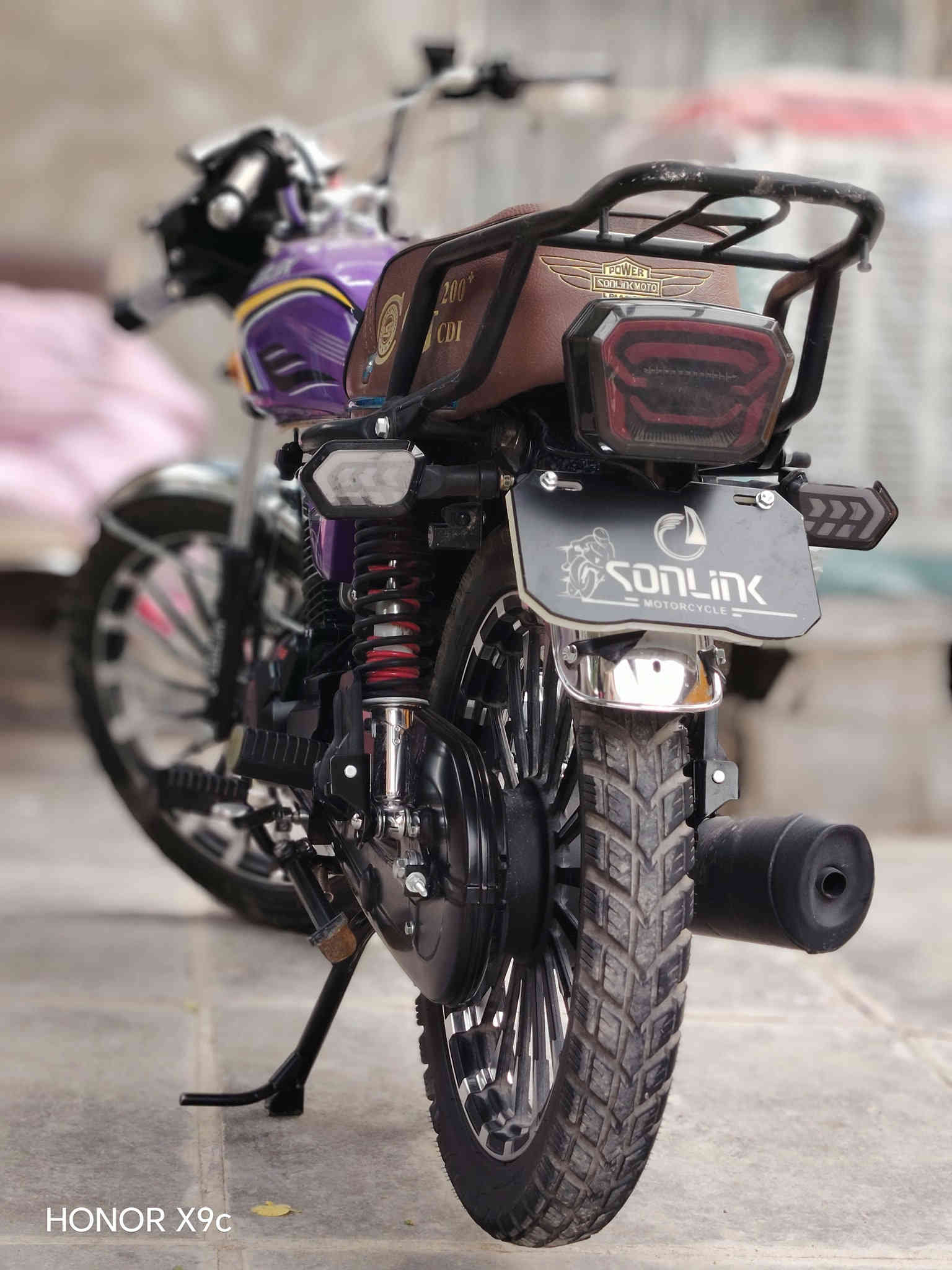 سلام عليكم دراجه ايراني 5كير موديل 2025 دراجه كفاله عامه جديده استعمال شخصي لدكلي شبيه كفاله سعر950 وبيه مجال بصيط مكاني بغداد حريه رقم الهاتف ***********
