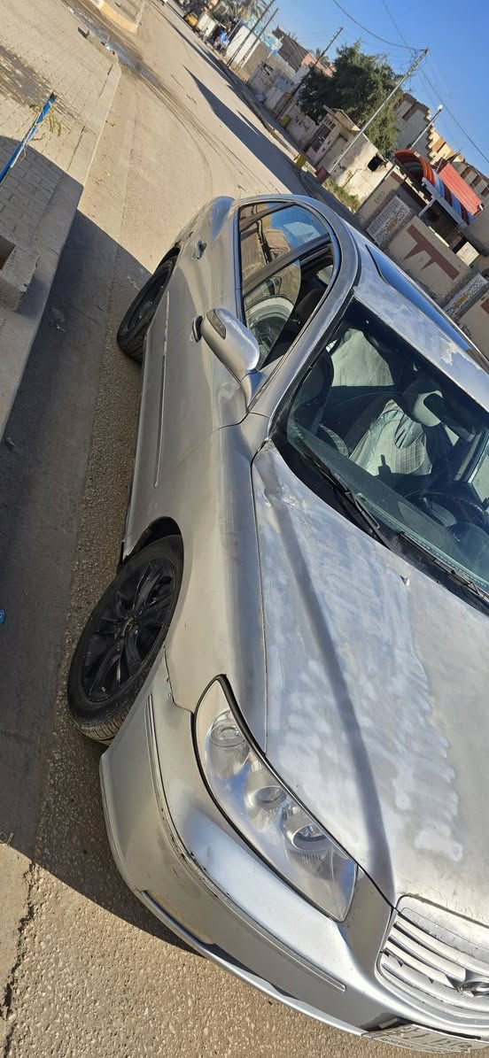 السلام عليكم ازيرا ٢٠٠٦  رقم ذي قار  اكفل كير مكينه صدر منظومه غاز تحويل بش كشرها يحتاج  بيها طخات سياره عارضه ب٥٥ مستعجل ع بيع مكانه بابل  للاستفسار ***********
