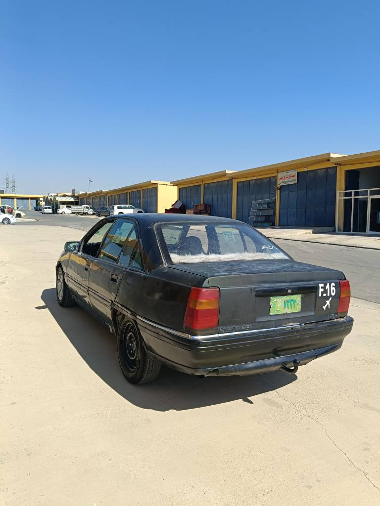 ‎اوميكة موديل 93 كير محرك شرط معاها سنوية اخضر شرظ اوليات ابيع سعر 13 مجال ***********‎ أربيل, العراق
