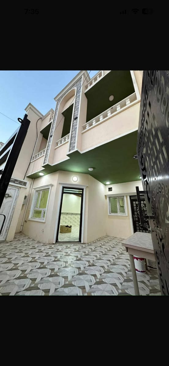 دار للايجار
الديوم التوحيد 

قريب من جامع الويس 

مساحة ١٣٣

واربع غرف نوم 

ومطبخ وصاله واستقبال 

وثلاث مجاميع صحية 

مقابيل المدارس 

السعر ب٣٠٠ قفل 

وللاستفسار 

الاتصال على الرقم ***********
