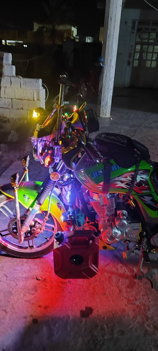 ياالله دراجه هيوشه للبيع موديل2024 مجمبزه عله ما تريد ودراجه متعوب عليهه السعر 1400وبي مجال اوراق منفيس فقط محرك ما ممدود عليه صبانه المكان الرمادي الجزيره البريشه هاذ رقمي للتواصل *********** مو شراي لا تعبني ولا اتعبك
