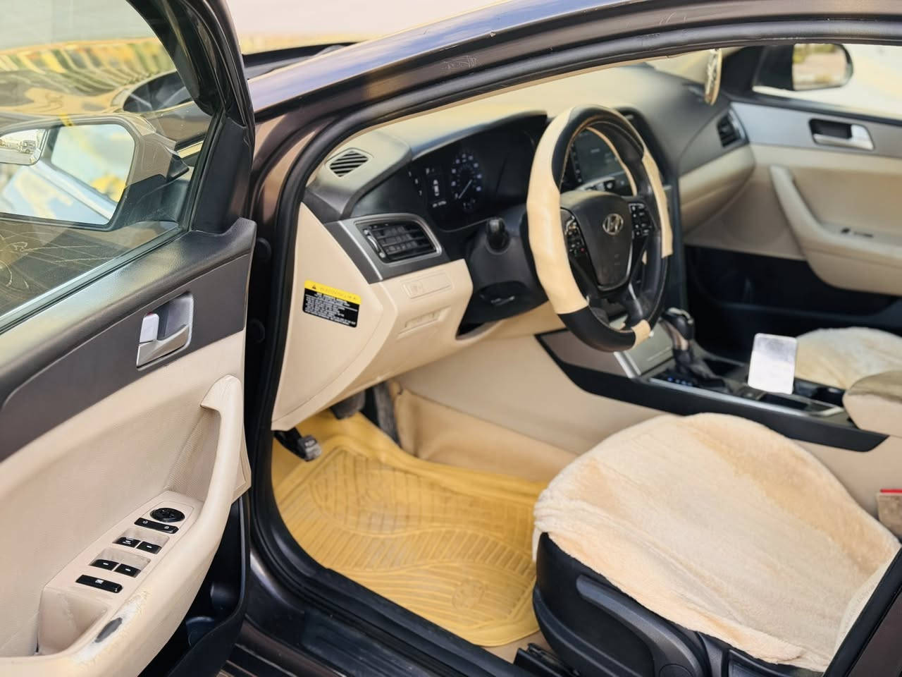 سوناتا 2016 داخل عسلي سعر 113 بي مجال بسيط
جاملغ واحد صبغ بدون دواخل بدون ايرباك باقي كفاله
رقم اربيل تحويل وكاله شرط
كير محرك مامفتوح شرط سياره جديده
شاشه كامره تحكمات تبريد تدفئه شرط
حداديه تايرات ويل كلهه جديد 
سياره جاهزه من كلشي مكان السياره كركوك
سعره ١١٣ بي مجال بسيط
***********
