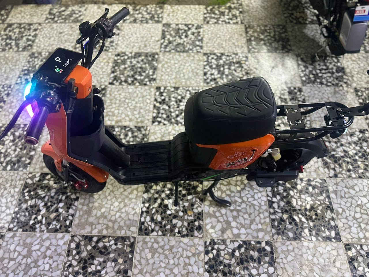 السلام عليكم
دراجة R9 للبيع سعر 550 الف وبيه مجال للشراي
الرقم للستفسار***********
المكان بغداد المشتل
الموشراي ليتعبني يعبر المنشور ماكو بهيج نضافة بهيج سعر
