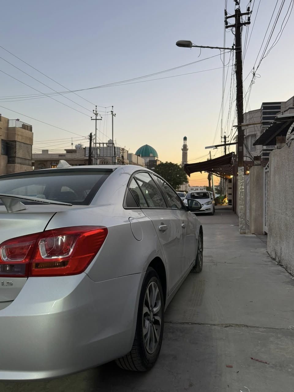 شوفرليت كروز خليجي موديل 2016
محرك 1.8 المرغوب 
كير محرك بشرط شواصي بشرط مكفوله 
تبريد ثلاجه 
ماشيه 122الف كيلو 
ضرر السياره داخل العراق جاملغ امامي وجاملغ خلفي جه سايق 
رقم سليمانيه جديد
 وسنويه جديده 
مواصفات السياره LS 
بشرط التحويل 
السعر 88 وبيها مجال 
***********
