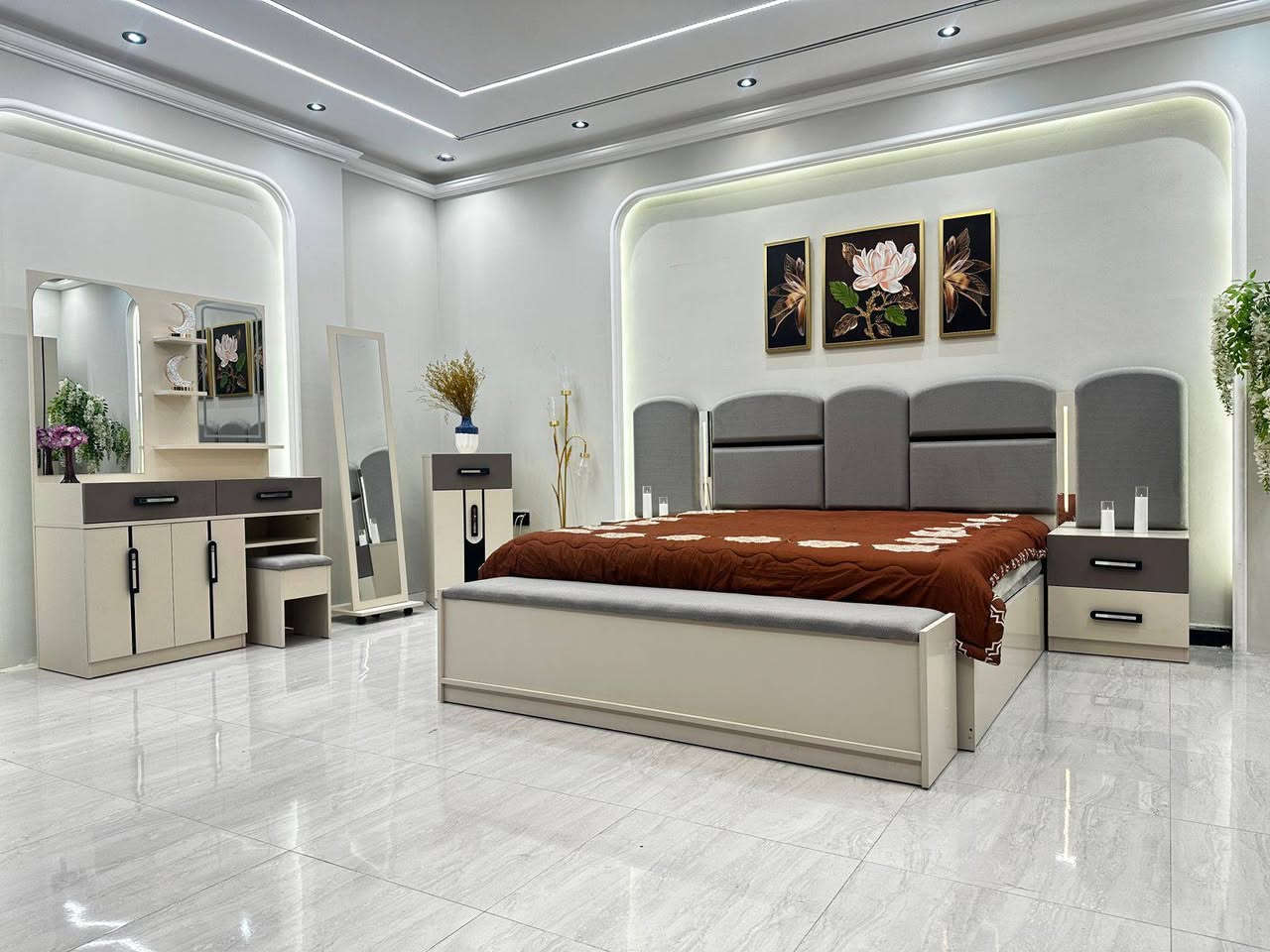 معرض الوليد الأثاث الراقي احدث الغرف التركية وعراقية 
غرف نوم عرقي وتركيا ضمان الجوده عاليه 
*********** الشريقات, صلاح الدين
