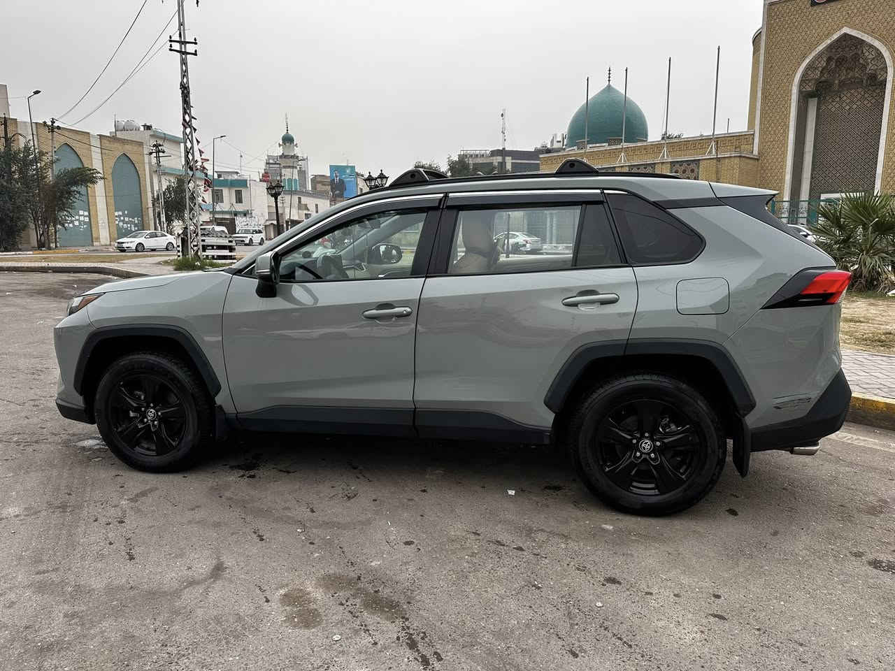 السلام عليكم
للبيع راف 4  XLI  2022 هايبرد  وارد امريكي 

رقم بغداد و باسمي تحويل ب اي وقت 

مكاني بغداد 

ماشية 46 الف كيلو

سعر 220 $ و بي مجال 

حادث جانبي باي سائق و جاملغ امامي

مواصفات 

فتحة / بصمة 

كشنات كهرباء و تدفئة 

تحديد مسار و رادار 

5 انظمة قيادة 

نقطة عمياء 

شادلها شاشات خلفية اندرويد 

اي استفسار ثاني 

***********

وتساب موجود
