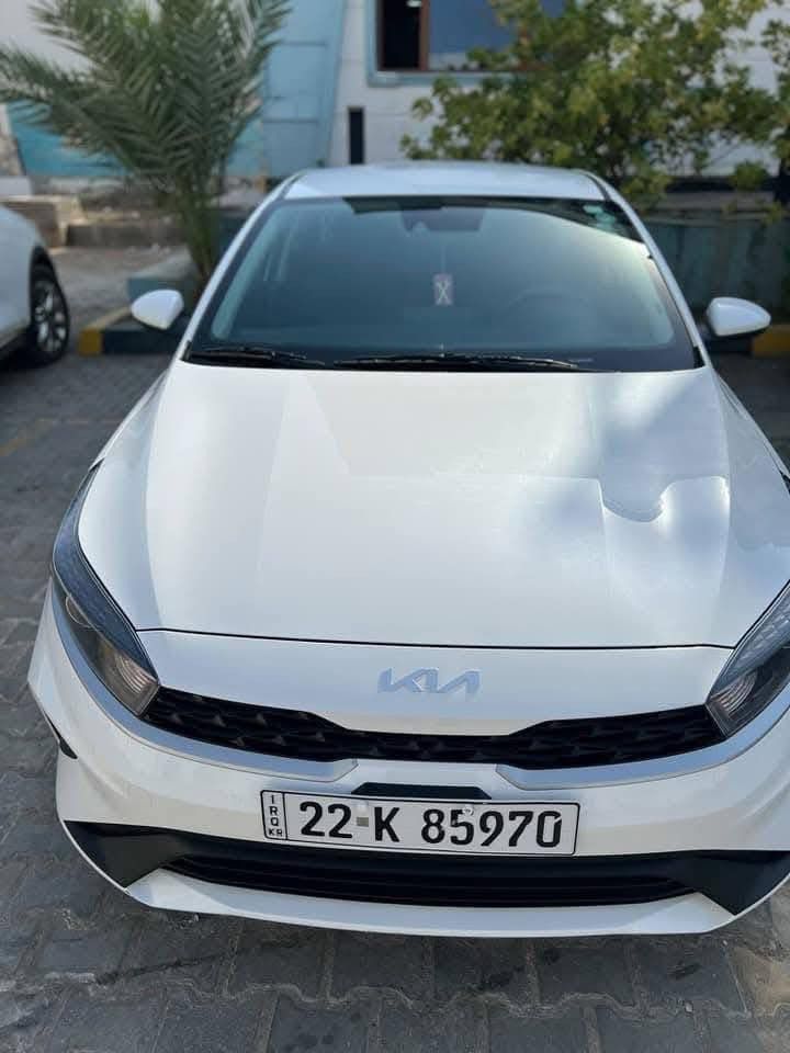 السلام عليكم.                                                                                    فورتي للبيع  موديل 2023 رقم اربيل سيارة باسمي تحويل مباشر سيارة جديده ماشيه 30 ميل ضرر. بابتين تبديل عكس السايق مكاني بغداد. الدورة 
للاستفسار اكثر ***********
