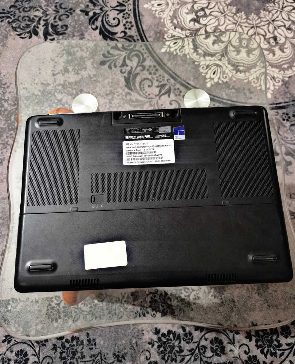 Dell Precision 7510 Workstation
المعالج: Intel Xeon E3-1535M v5 
 الذاكرة: 16GB RAM 
 التخزين: SSD 512GB + 512GB 
 كرت الشاشة: NVIDIA Quadro M2000M 4GB
 النظام: Windows 11 Pro 
كيبورد ضوئي + جنطه وماوس ليزر + شاحن 180w
الابتوب مكفول ونظيف جدا  
العنوان بابل + يوجد توصيل


**إذا كنت صاحب هذا الإعلان وتريد حذفه لأي سبب، رجاءا أرسل رسالة إلى الدعم الفني**