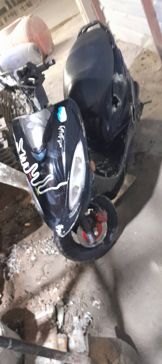 السلام عليكم دراجه كامكو للبيع بيع مستعجل ممتاز السعر 250 بيها مجال شي بسيط ***********
