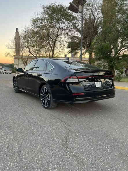 السلام عليكم …
هوندا اكورد تورنك اعلى فئه  بدون ايرباك موديل ٢٠٢٤ السياره ماشيه ٣٤ الف بيها صبغ ربع البنيد و وجه الجنطه (منطقه الرقم الخلفي ) صور الحادث مرفقه بالمنشور مكان السياره كفاءات الغزاليه .
السعر : 19500$
للاستفسار : ***********
