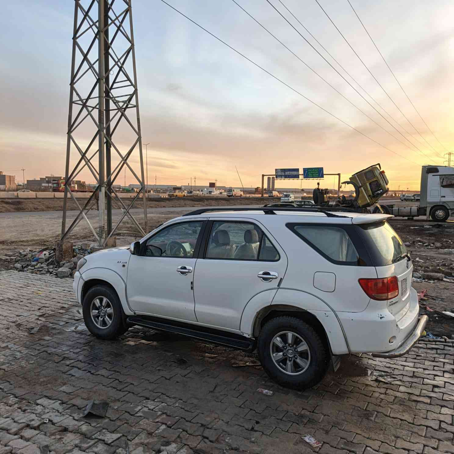 سلا عليكم تويوتا فرتنل موديل 2006 مكينه كير واكسن مكفولات تدفئه تبريد شغال مكفوله ابلاديه رقم انبار فور ويل 
السعر 135وبيها مجال 
***********
***********
مكان بغداد ابو غريب
