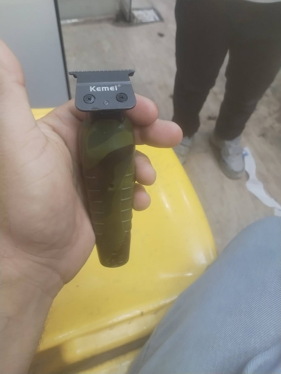 سلام عليكم عندي مكاين للبيع مستعمل قليل الاتصال ***********
