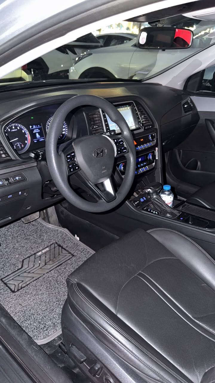 سلام عليكم
سوناته مديل 2022
وراد كوري كفاله عامه 
فول مواصفات سياره 
رقمه بصره تحويل
محرك2000دوش
السعر (175)$وبيه مجال 
***********
