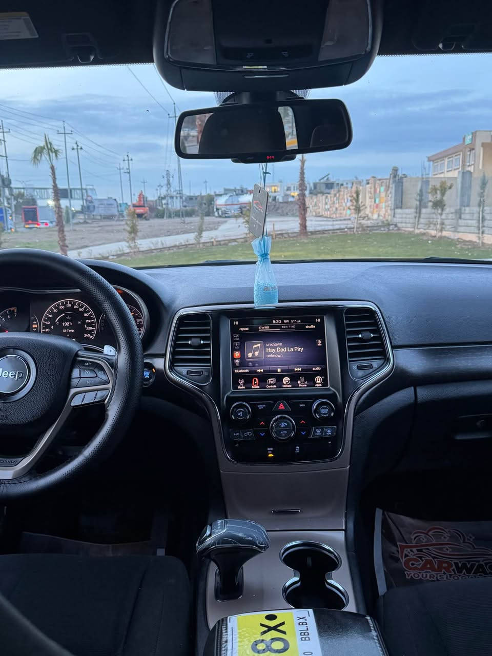 سلام علیک لبیع سياره 
جيب لاريد 2015 هارلم سفر
سياره كلين شرط بدون صبع بدون تعديل بدون رصعه بدون شخط شرط الفحص مواصفات معروفه فقط مابي بانوراما سياره جاهز مابي مصرف ولا دينار بي كوبون بنزين سنويه بسمی رقم كلا جديد شرط كيرو محرك و تبريد و تدفئه شرط تحويل وكاله 
***********
عندي واتس اب و فايبر 
سلام عليك 
جێب لاریدۆ 2015 هارلم سفرکلین 
سەیارەکە کلینە بێ بۆیاخ بێ سارد بێ چال بێ شووخت بەشەرتی سۆنەر مواسەفاتی دیارە بەس بانوراما نیە سەیارەکە جاهزە یەک دینار مەسرەفی تیا نیە بەشەرت کۆبۆنی بەنزینی هەیە سەنەوی بەناوی خۆمە سەنەوی رەقەم و هەزە هەمووی تازەیە  گێرو مەکینەو تەبرید و تەدفیە هەموبەشەرت بەشەرتی تەحوویل وەکالە 
*********** كركوك, العراق
