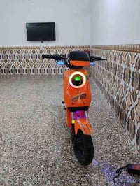دراجه ار 9 بعدها جديده كدامت هذا رقمي للتواصل بي واتساب فقط 0771261236...
