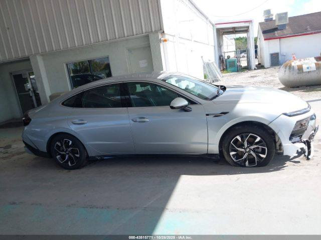 السلام عليكم سوناتا 2024 وارد امريكي سيارة حالياً بل طريق توصل شهر ثاني يوم 8 سيارة ضرر دعامية فقط كما موضح بل صور وطاك بية ايرباك سعر 150 ورقة تريد تدخلة شهداء تريد حرة بدون تصليح  *********** ناصرية
