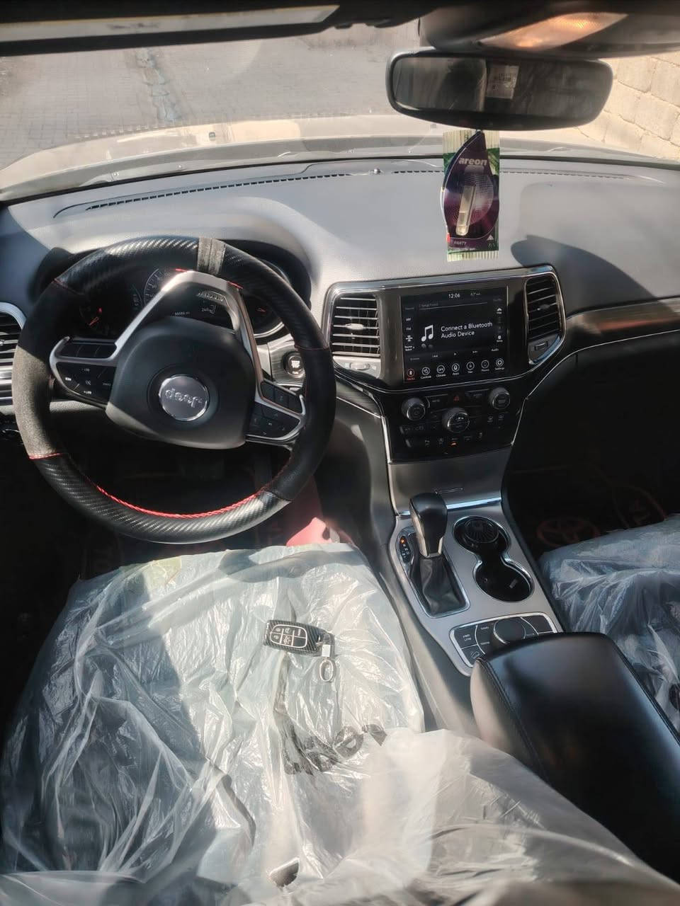 من رخصة الادمن المحترم  :  
            للبيع  :  جيب موديل 2021 لمتد كامل مواصفات عدا الفتحه * رقم بغداد دولي سنويه جديده * السياره بأسمي تحويل ثاني يوم * السعر  235 وبيهه مجال للشراي * العنوان / اليوسفيه / ناحية الرشيد / هاتف (***********)  معلومات اكثر اتصل ع الرقم
