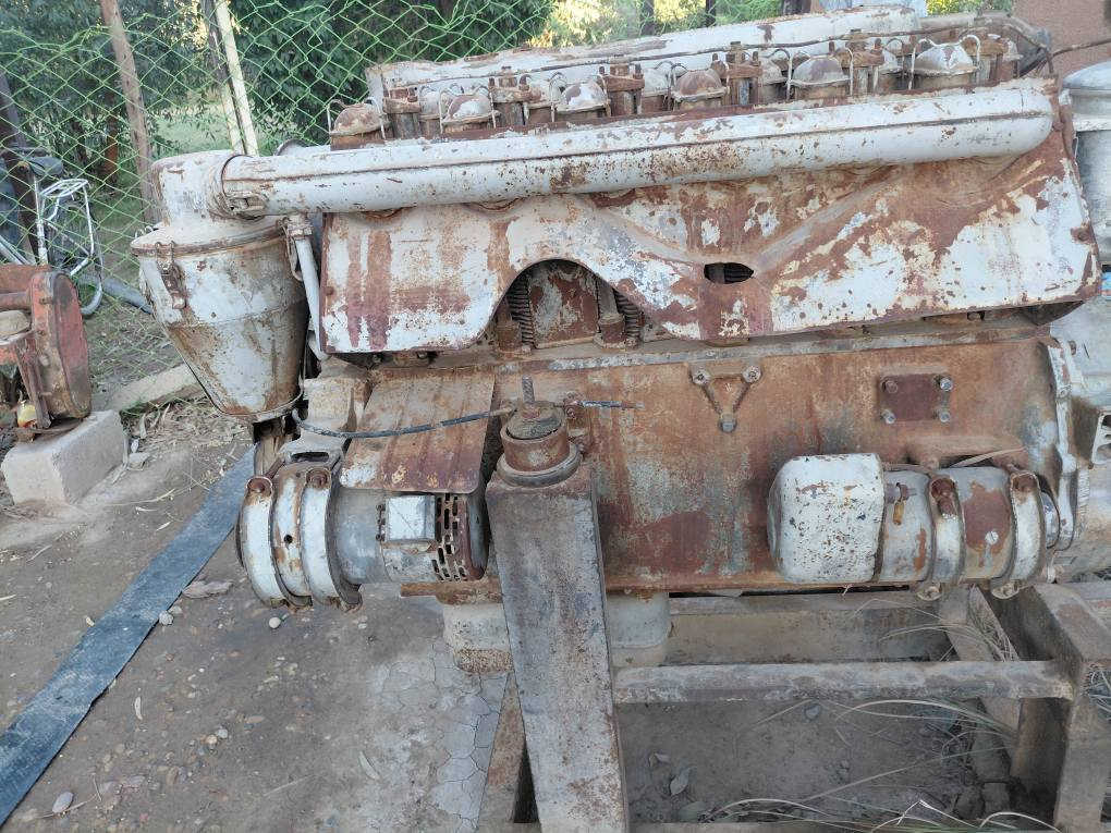 للبيع محرك دويز ستة سلندر ما مفتوح  ***********
