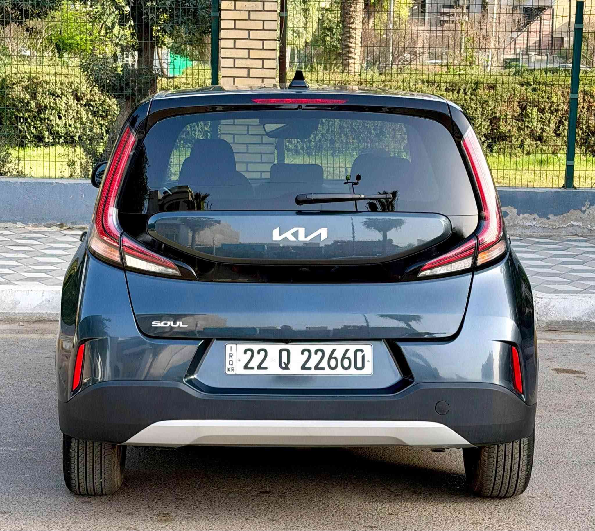 السلام عليكم للبيع فقط بدون مراوس
للي يدور زيرو 
🔥🔥ماشيه 600 كيلو فقط بعدهة مصايره الف جديده بوضع الشركة
كيا صول موديل 2025
وارد امريكي ترقيم جديد اربيل بسم شركة
 تحويل لو وكاله مضمون بضمانتي
حادث باب خلف السايق وهلال جاملغ خلفي بجم كبس ايرباك برده فقط 
مواصفات 
شاشة الكتروني ديجتل 
محرك 2000 دوش 
رادار امامي 
رادار خلفي
مانع انزلاق
نظام نقطة عمياء 
كروز مثبت سرعة
شاشه كبيرة كار بلي 
كامرة دوارة 
تحديد مسار / قيادة ذاتية 
توقف ذاتي  / تنبيه مسار
اشارة ترحيب / اطفاء ذاتي 
تحكم جهتين ستيرين
حساس اطارات 
3 وضعيات قياده
‏ SPORT-SMART-NORMAL
--------------------------
مكان السيارة بغداد العطيفيه
السعر 167 وبيهة مجال بسيط 
للأستفسار 📞
*********** بغداد, العراق
