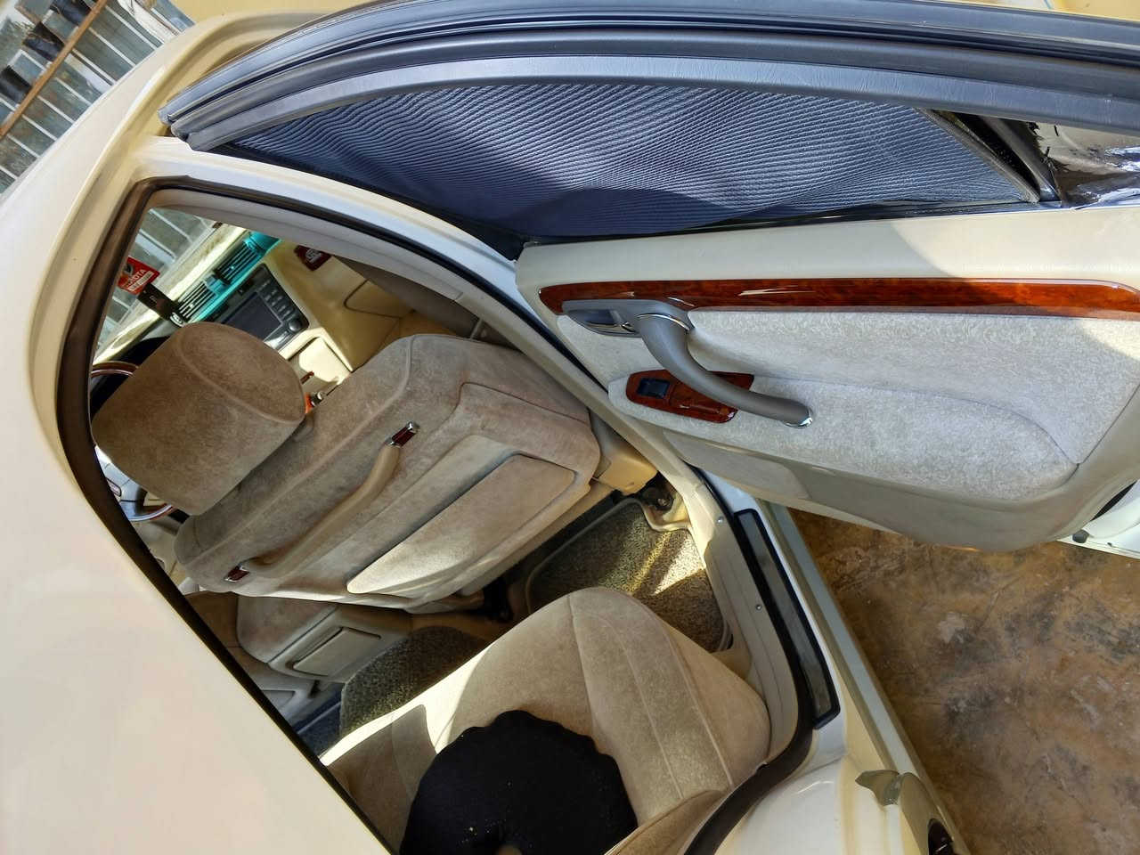 السلام عليكم ورحمه الله وبركاته للبيع ملكه فيفتي خضراويه شرط التحويل موديل 2000  العنوان  صويرة حي الزهور مكفول من الضربه والعيب الشرعي شرط التحويل السيارة جاهزه من كلشي تدفه تبريدثلج الله شاهد أربع كشتات كهرباء تحويرنجف فوك اوجوه دشبول عارف العيساوي السنويه الحد 2030هزه جديده برده خلفيه شاصي 71 /***********السعر135اوبيها مجال حك الجيه كيرمكينه كفاله
