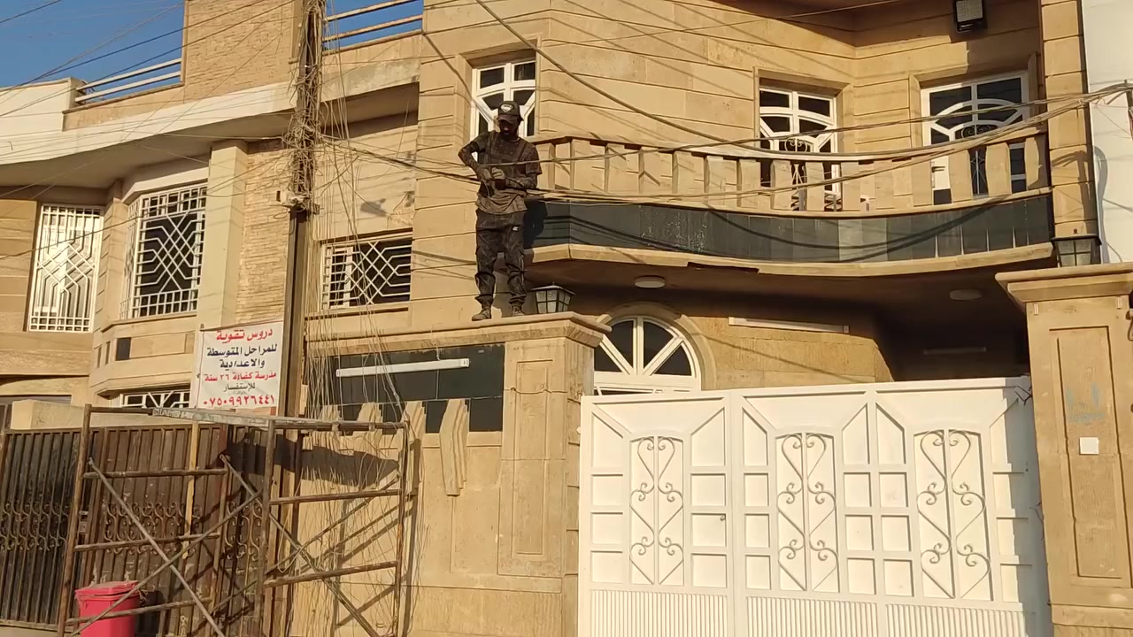 سلام عليكم اخوان احنه كادر لتصفية وترتيب وايرات المولدات انشيل الواير التالف والمتروك ونرتبه مثل الضفيره عندك نقل جوزات او بوردات تنضيف التيوله اتصل وتدلل ***********
