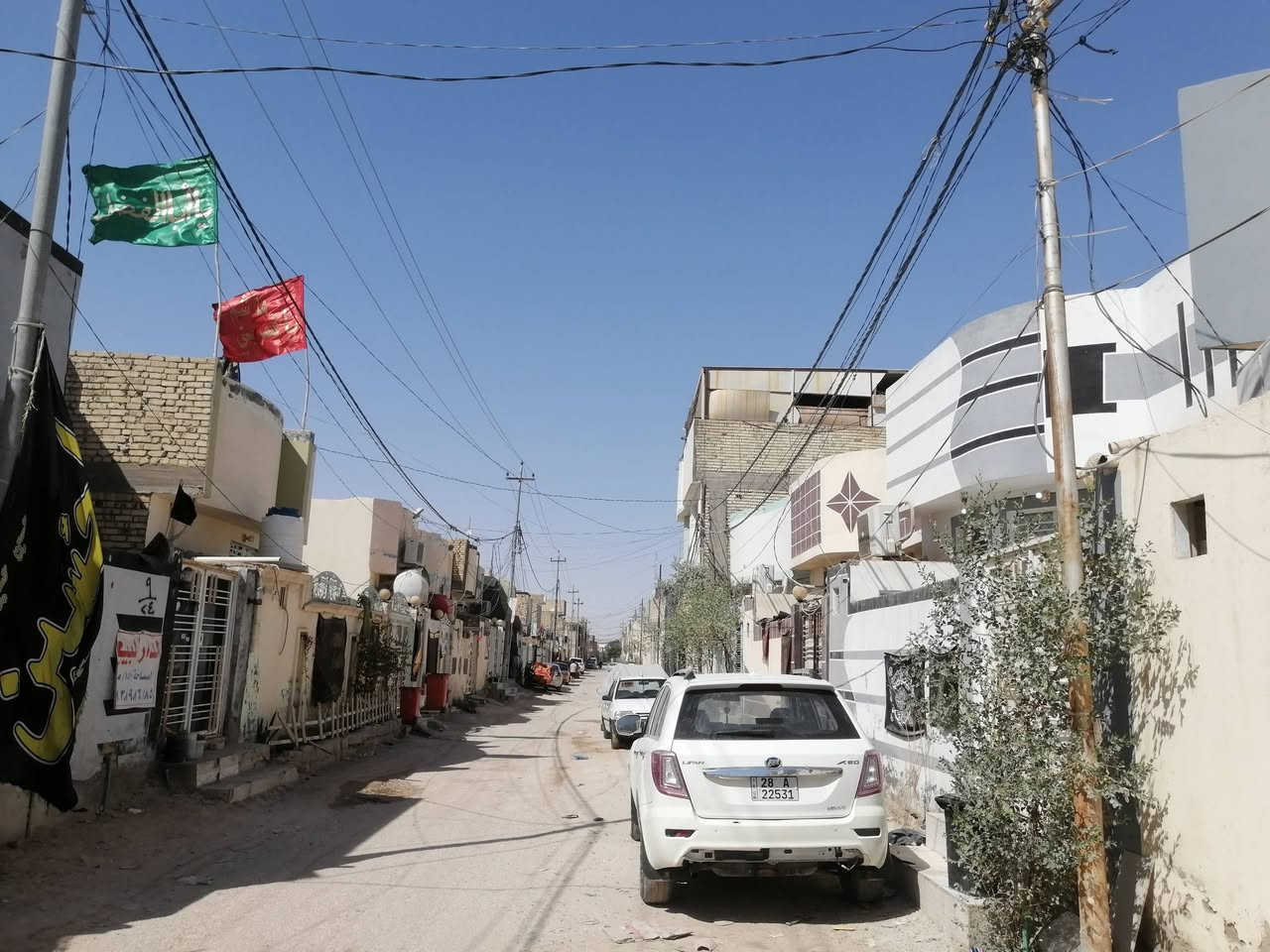 السلام عليكم بيت للبيع الموقع شارع الصب
عمود ٣٢١ شارع ٩ البيت جديد ومرتب جيران ذهب سبب البيع محتاج
البيت ١٠٠ مربع مرتب جدآ يتكون من غرفه وصاله واستقبال جبير حمامات داخلي وخارجي السعر مناسب ***********
