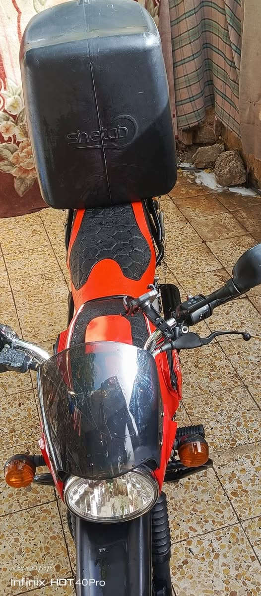 السلام عليكم بوكسر جبلي موديل 23نزول 24الدراجه كامله مكمله كبل الشارع الصندوك مو وياها الدراجه مجفته مره وحده شركه مكفوله من تنقيص شاصي تبخير خير من الله 
السعر 2300وبيها مجال 
مكاني بغداد سبع البور 
***********

