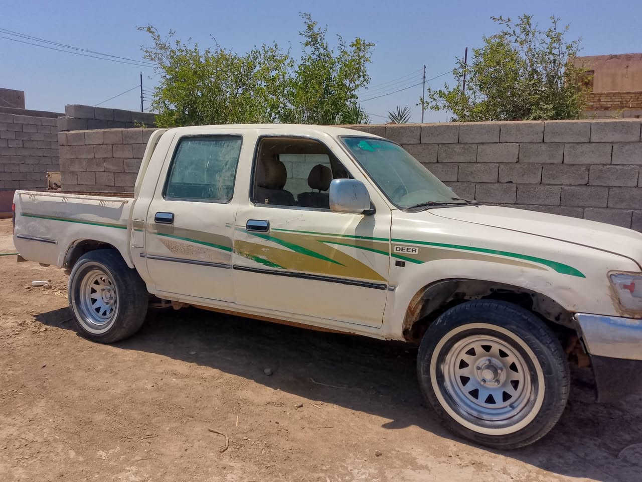 سلام عليكم دير مزاد البيع 2006 جهزه شغله سيارة 
سعر 16وبيهامجال لاسستفسا تصال/__ ***********
